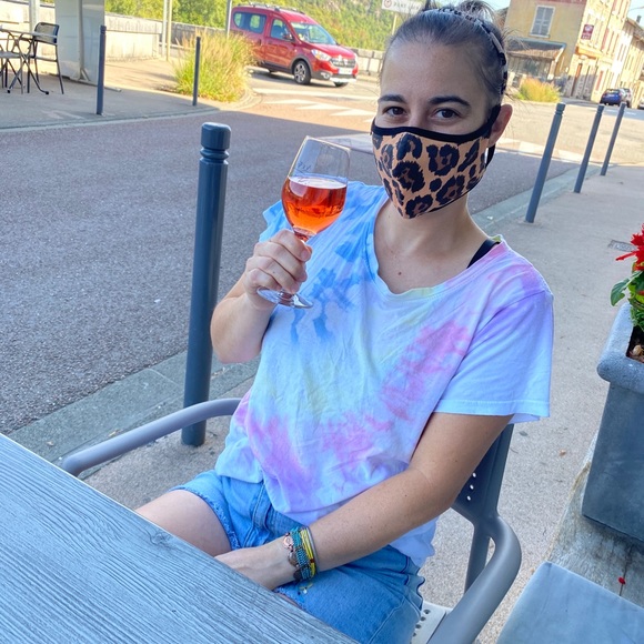 Meet your Posher, Celine - Picture 2 of 4